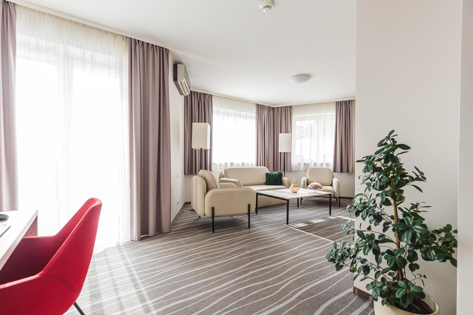 Hotel Akwawit Leszno  Buitenkant foto
