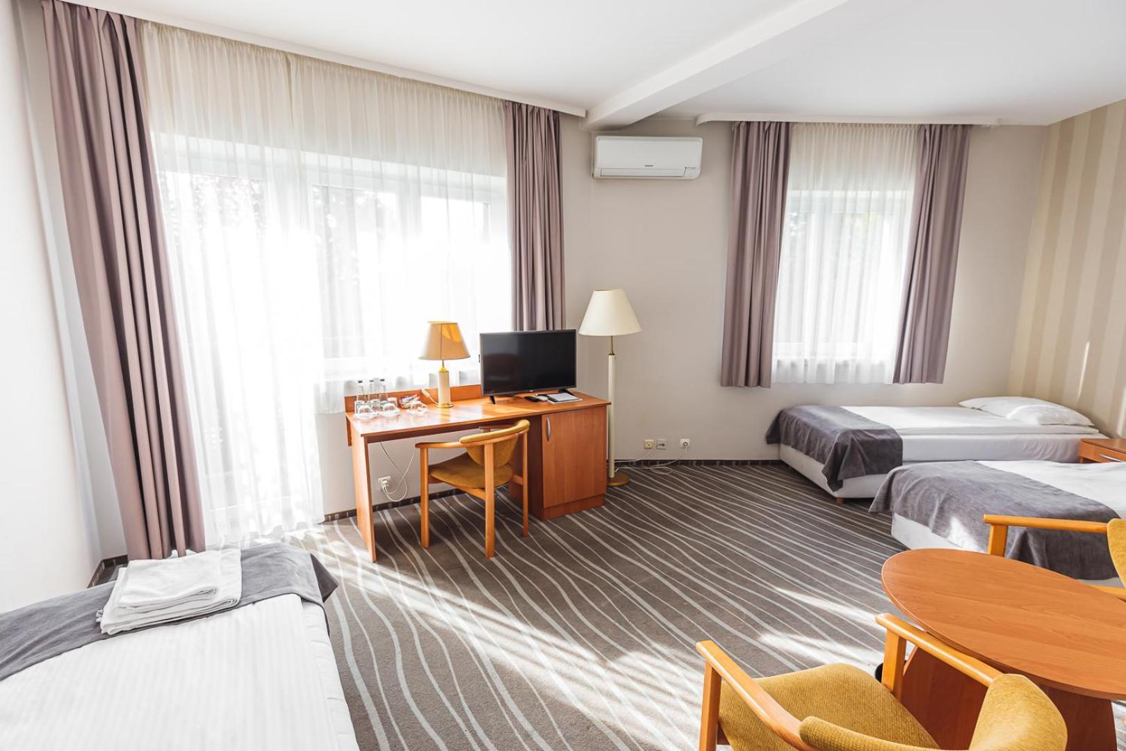 Hotel Akwawit Leszno  Buitenkant foto