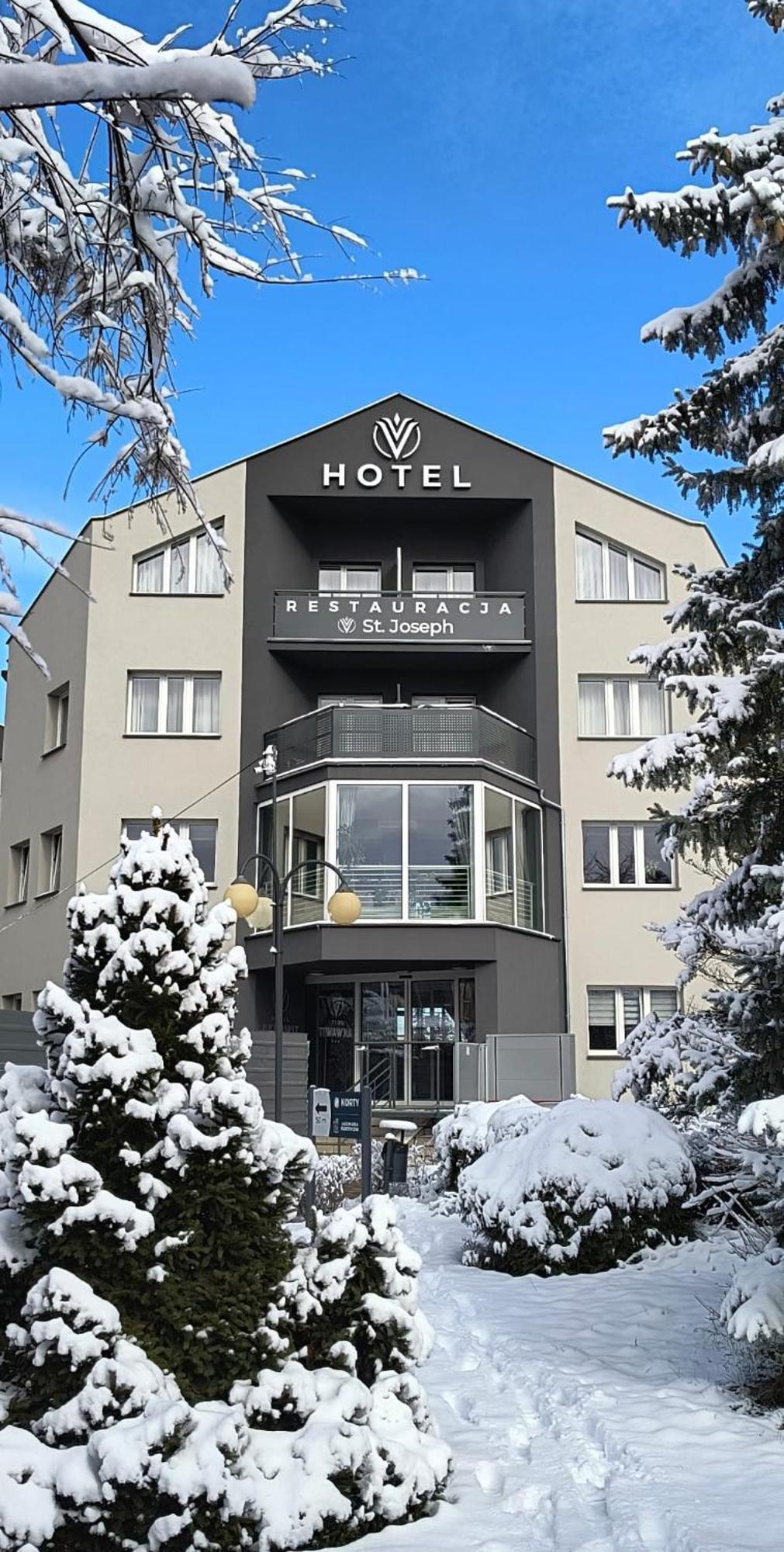 Hotel Akwawit Leszno  Buitenkant foto