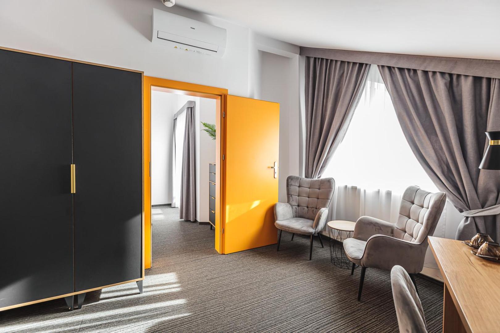 Hotel Akwawit Leszno  Buitenkant foto